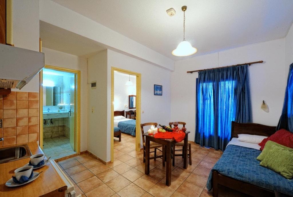 Aegean Sky Hotel-Suites Malia  Ngoại thất bức ảnh